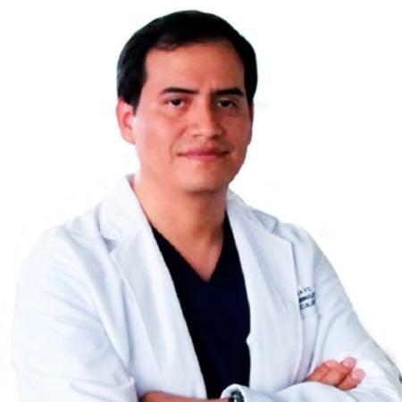 Dr. César Bravo Navarro
