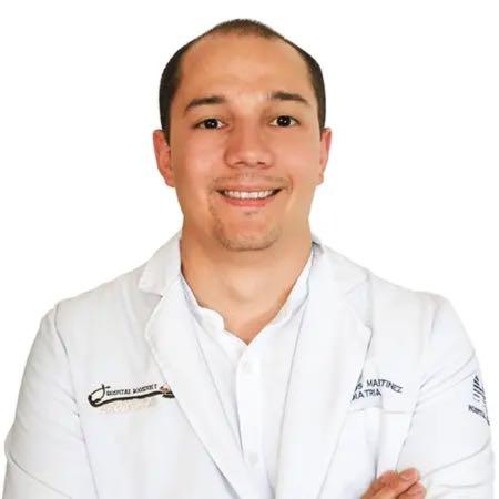 Dr. Carlos Fernando Martínez